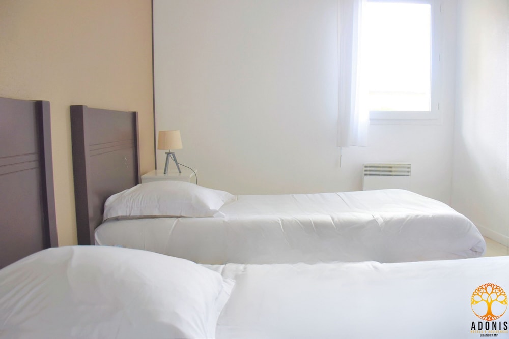 Apartment,2 rooms, balcony (4-6 pax) Ground floor - Photo 1