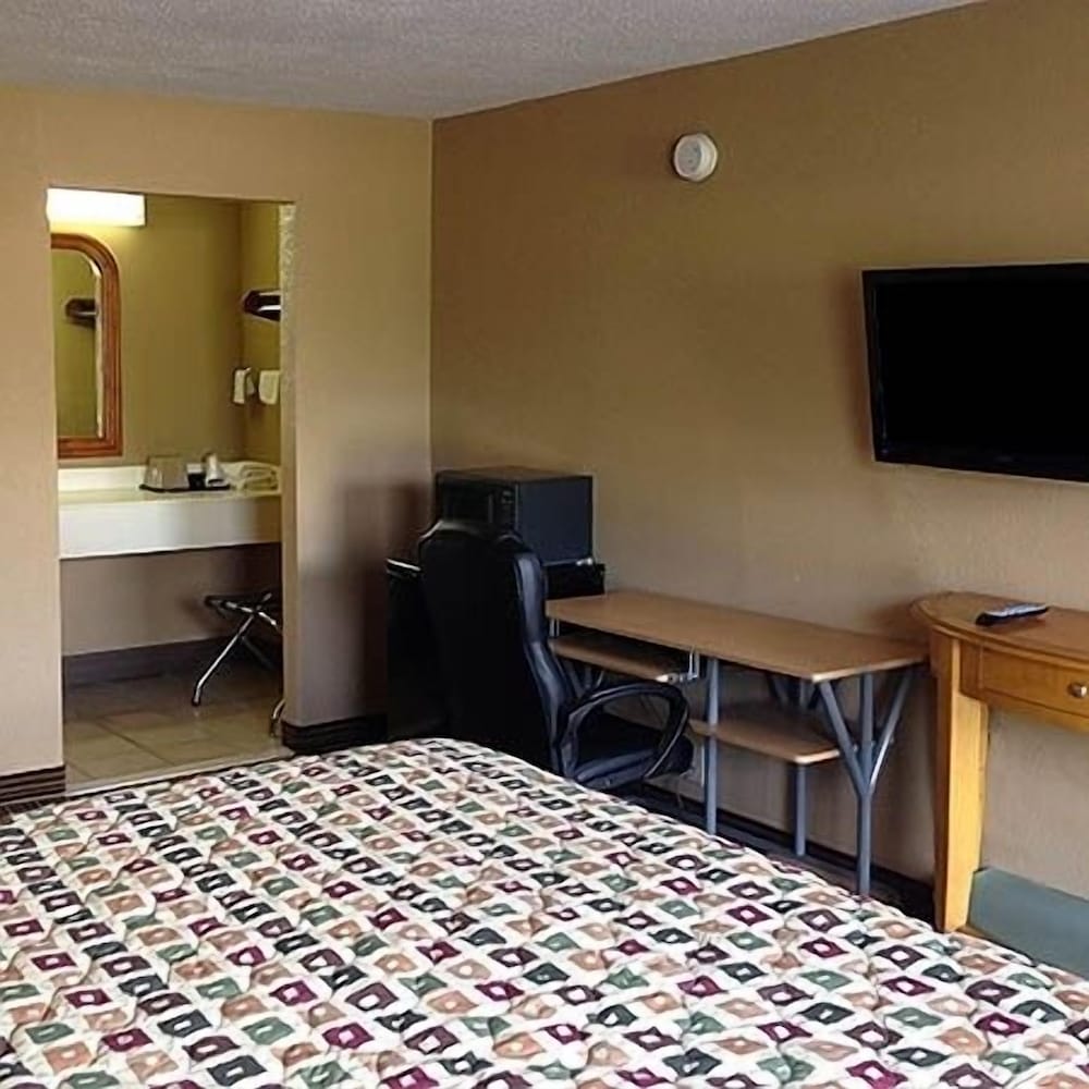 Two Double Beds, Non-Smoking photo 1