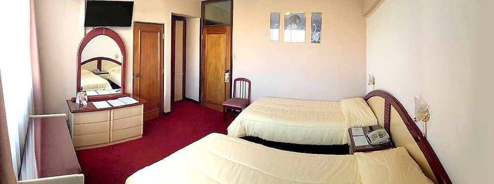 Standard Twin Room, 1 Bedroom, Accessible, City View photo 2