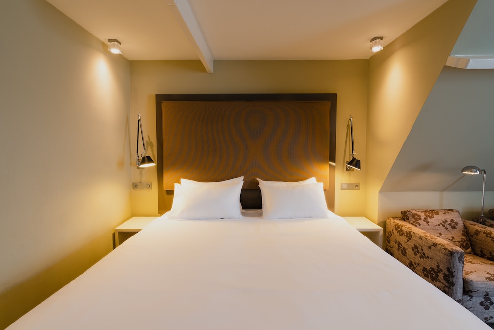 Junior Suite, 1 King Bed photo 1