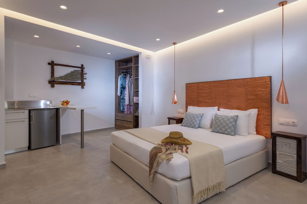 Studio, 1 Bedroom