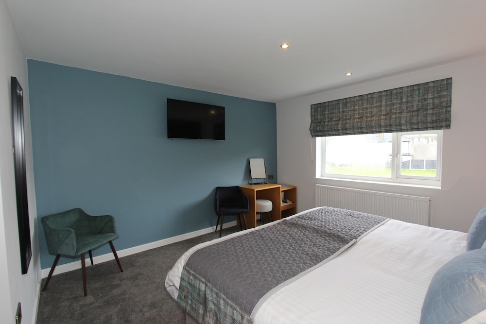 Double or Twin Room, Ensuite photo 3