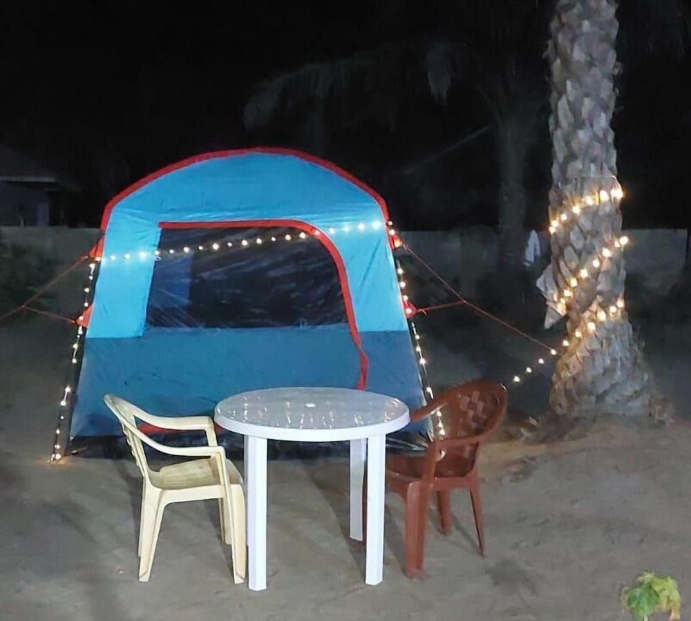 Basic Tent photo 1