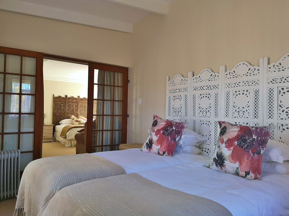Barn House De Luxe Cottage photo 3