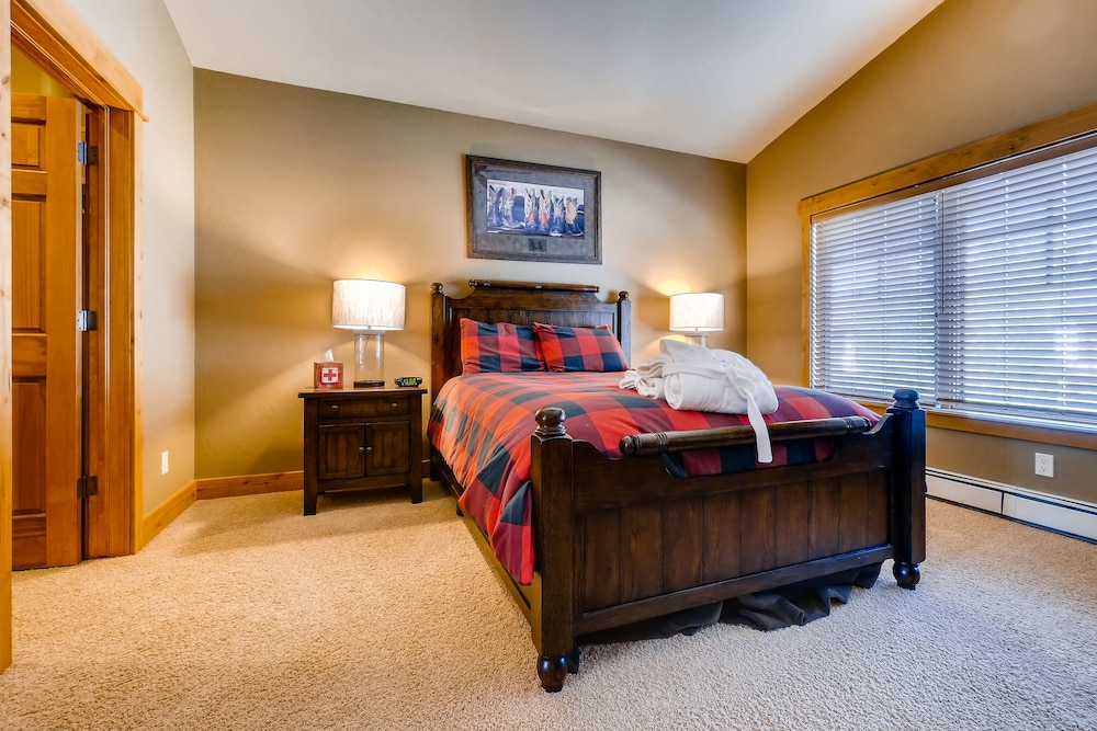 Townhome, 4 Bedrooms photo 3