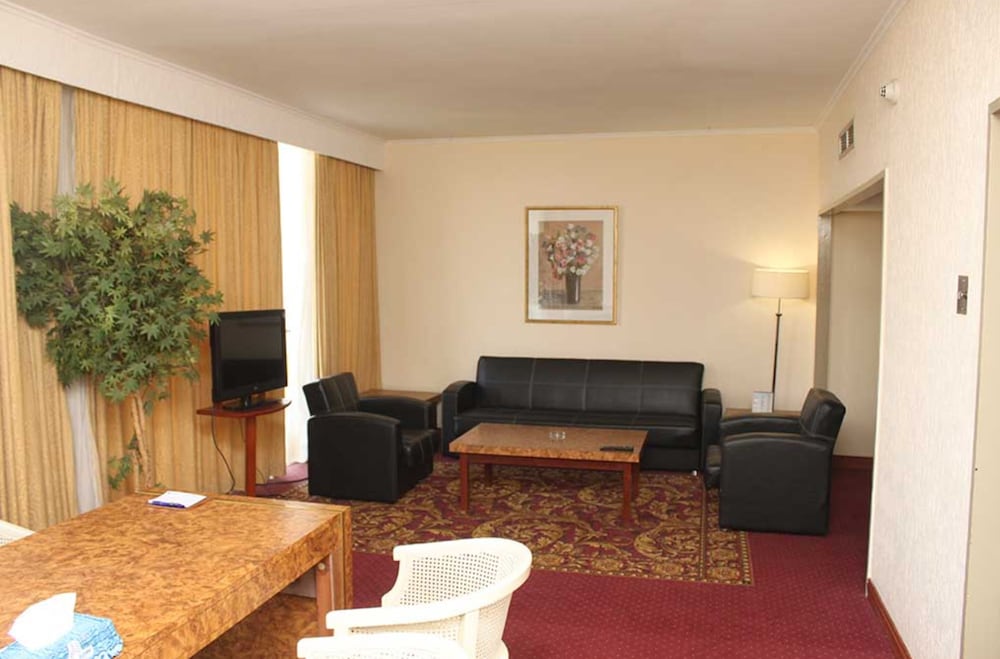 Senior Suite, Balcony, Golf View photo 3