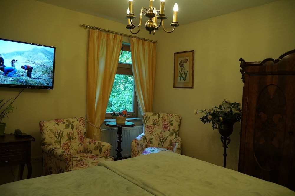 Standard Double Room - Photo 3