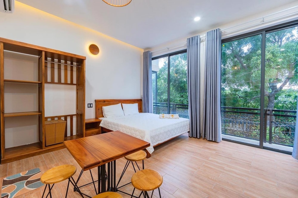 Deluxe Apartment