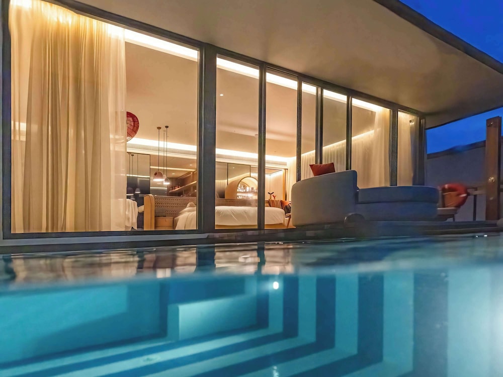 Ocean Water Pool Villa - Photo 4