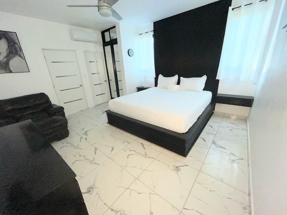 Grand Suite, Balcony, Pool View