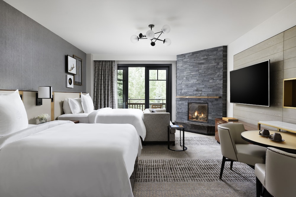 Premier Room, Two Double Beds - Photo 1