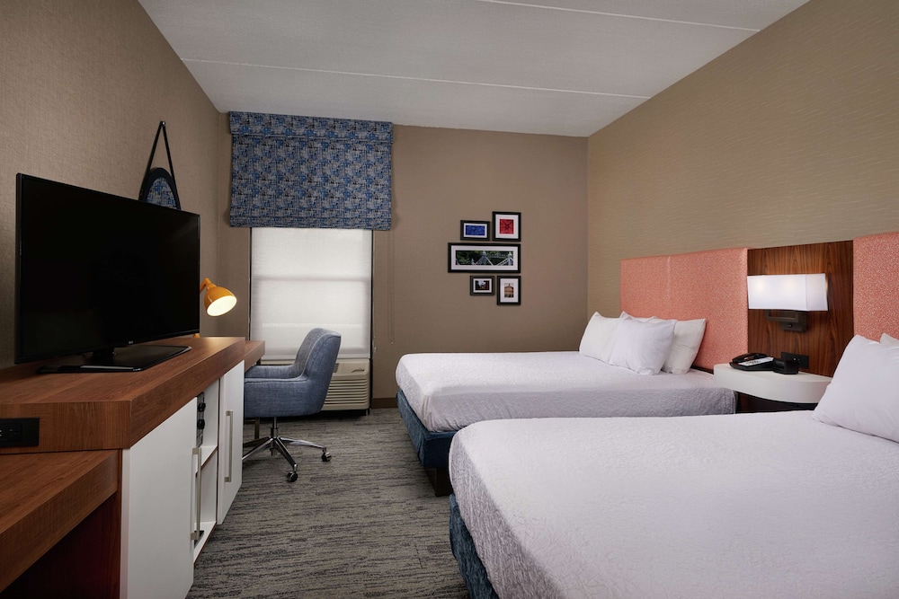 Room, 2 Queen Beds, Accessible, Non Smoking - Photo 2