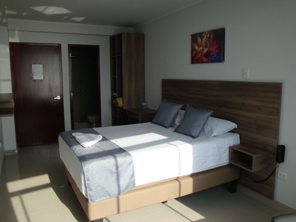 Panoramic Room, 1 Queen Bed photo 1