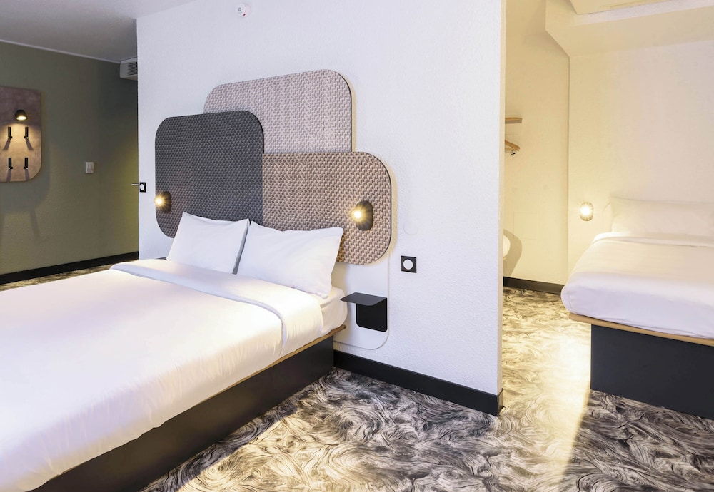 Quadruple Room, Mobility Accessible, Non Smoking photo 1