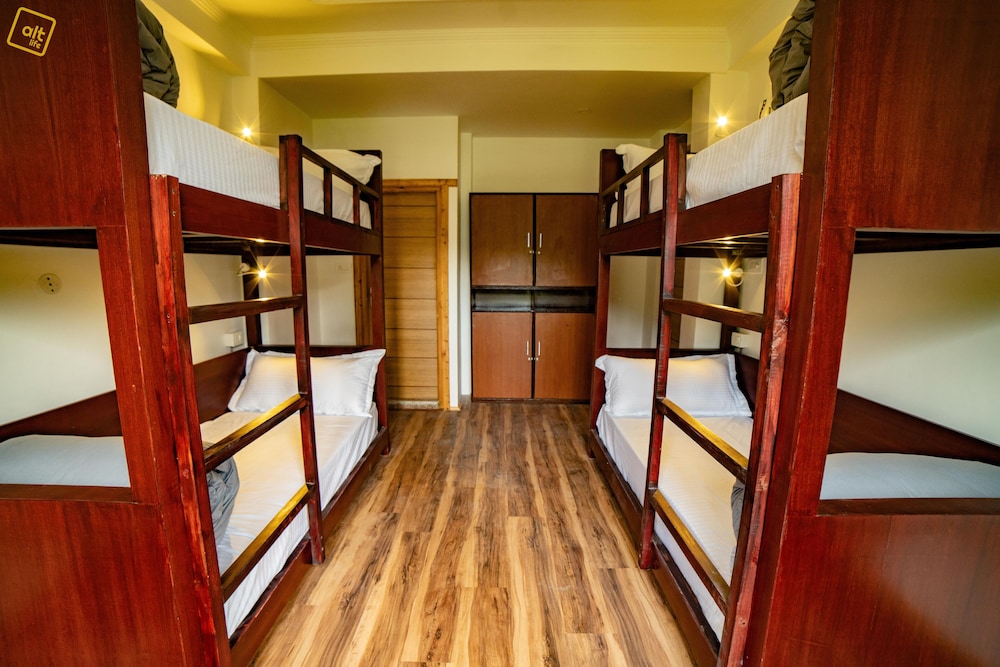 Shared Dormitory, Mixed Dorm