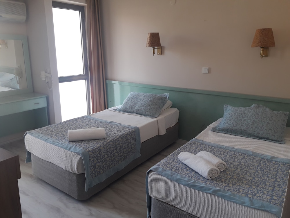 Standard Triple Room photo 1