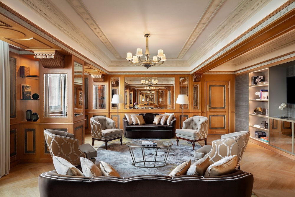 Suite, 1 Bedroom (Diplomatic, steam bath)