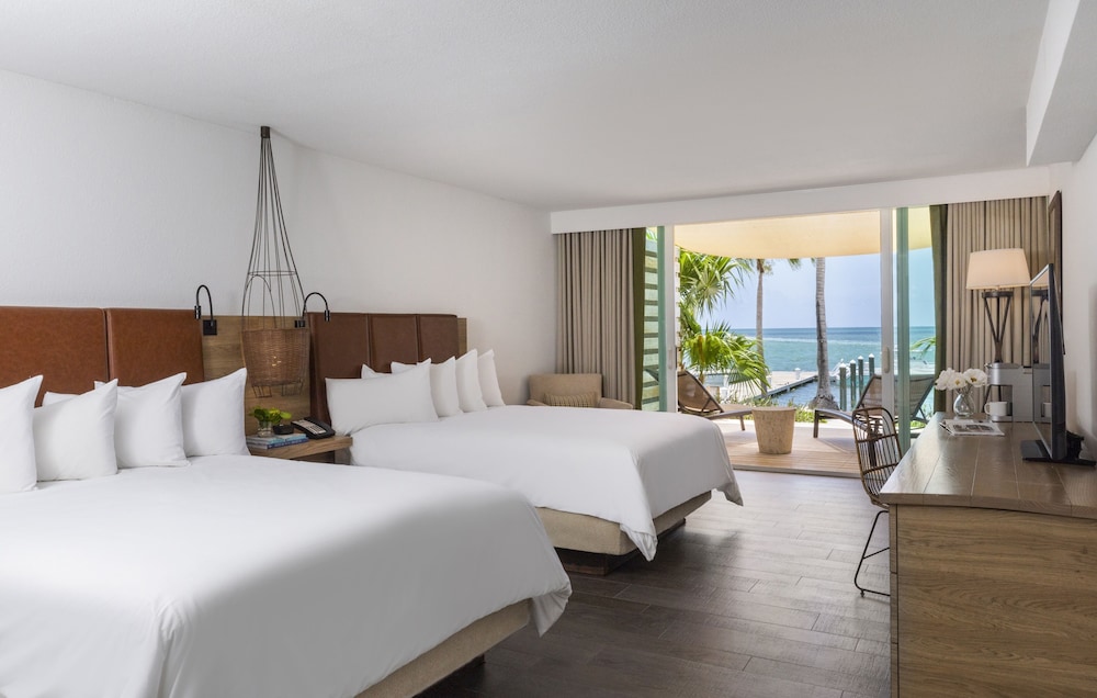 Alligator Reef Oceanfront Room Two Queens Lanai - Photo 2