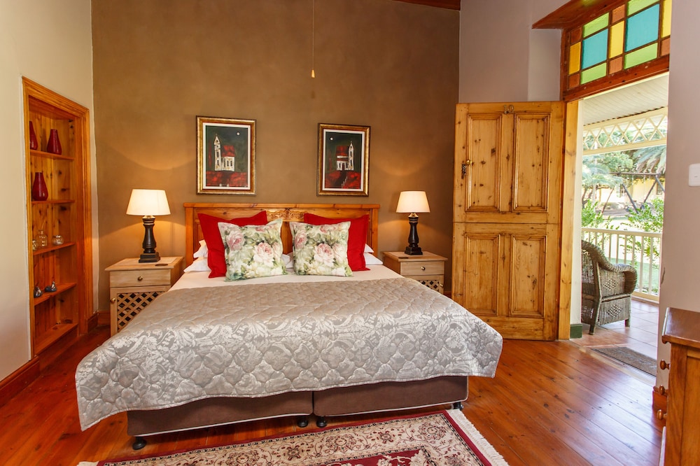 Deluxe Suite - Photo 6