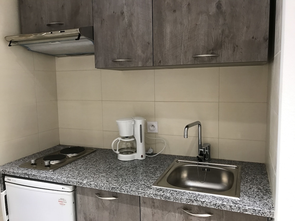 Renovated Apartment for 3 Adults