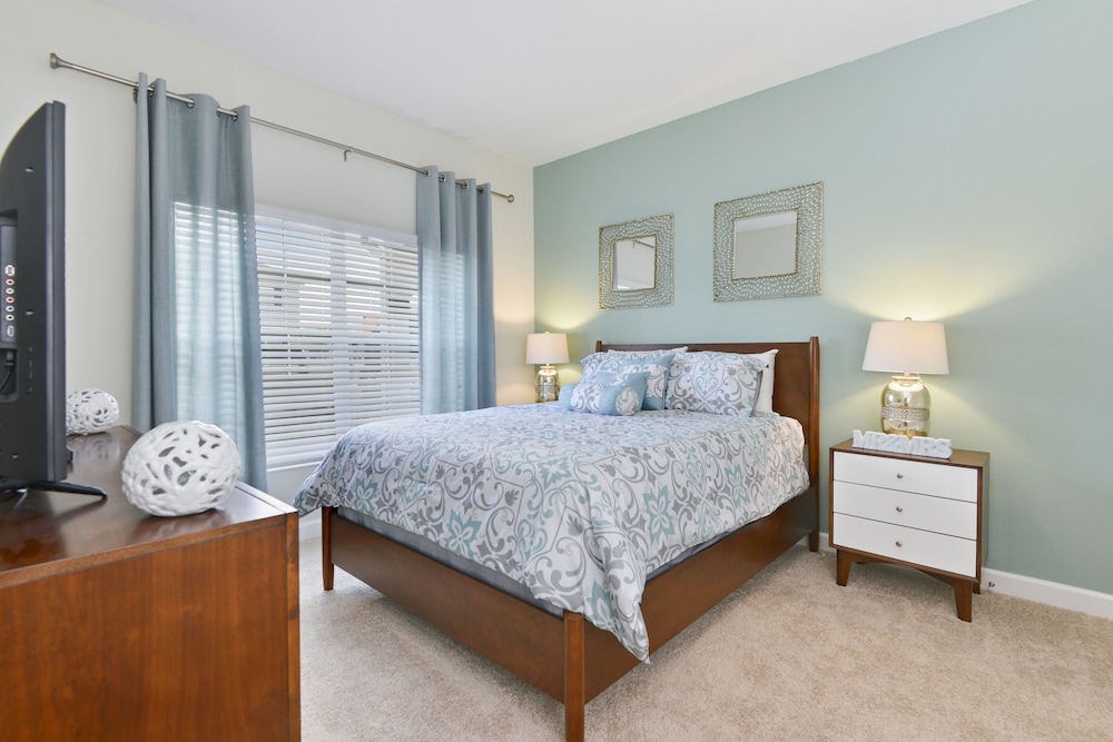 Townhome, 4 Bedrooms