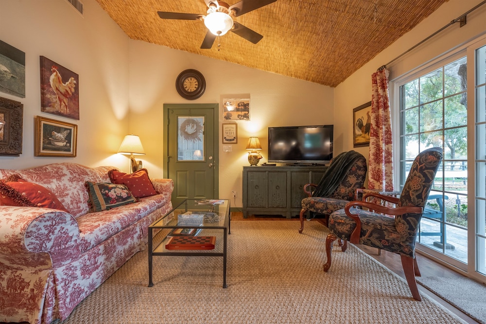 Cottage (1 Bedroom) photo 1