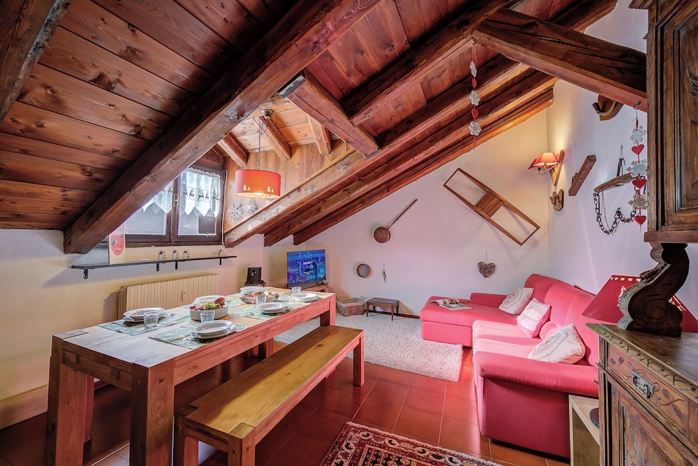 Family Apartment, Multiple Bedrooms (Le Meublé (between City Center &)