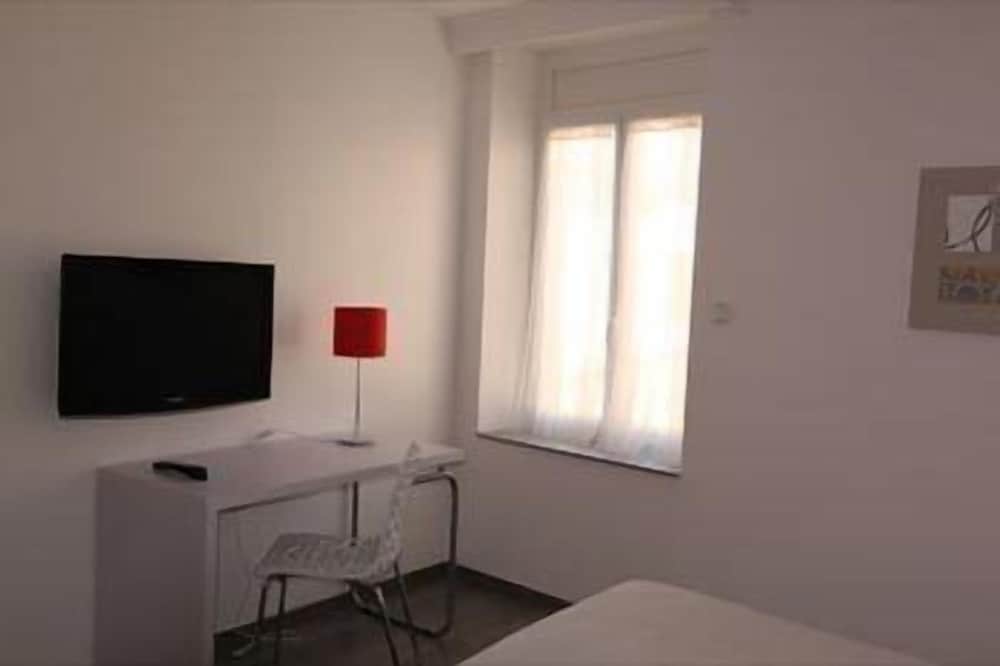 Standard Double Room - Photo 1