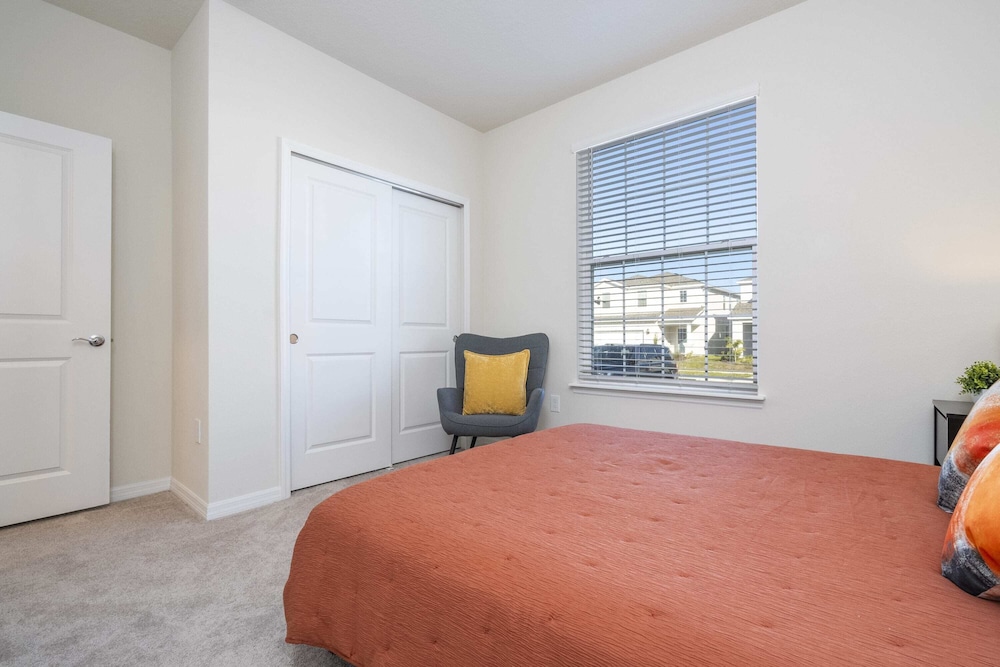 Premium House photo 2