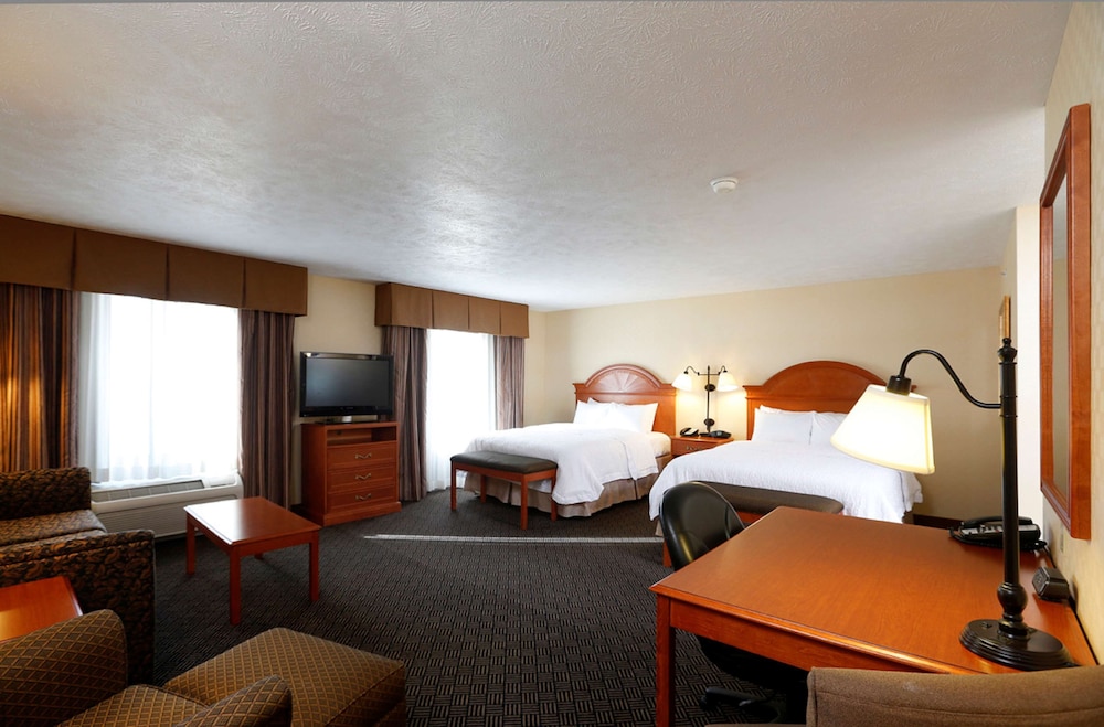 Suite, 2 Queen Beds, Non Smoking - Photo 3