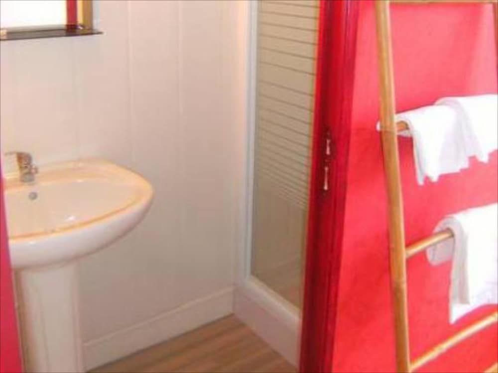 Double Room (2) photo 2