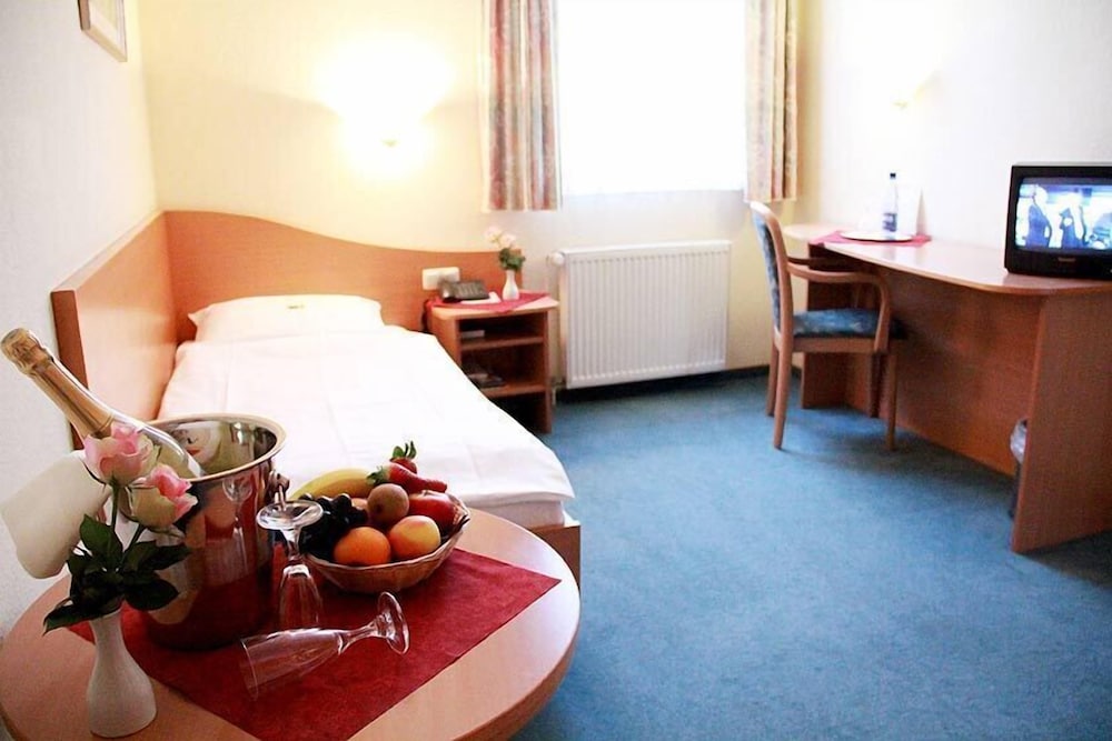 Single Room photo 1
