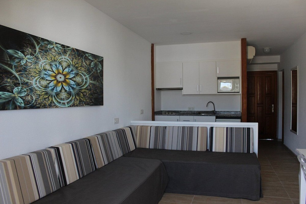 Apartamento Familiar, Balcón, Vista al Canal