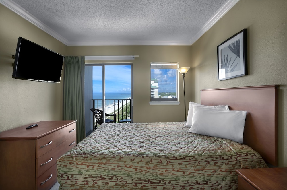 Condo, 2 Bedrooms, Ocean View photo 3