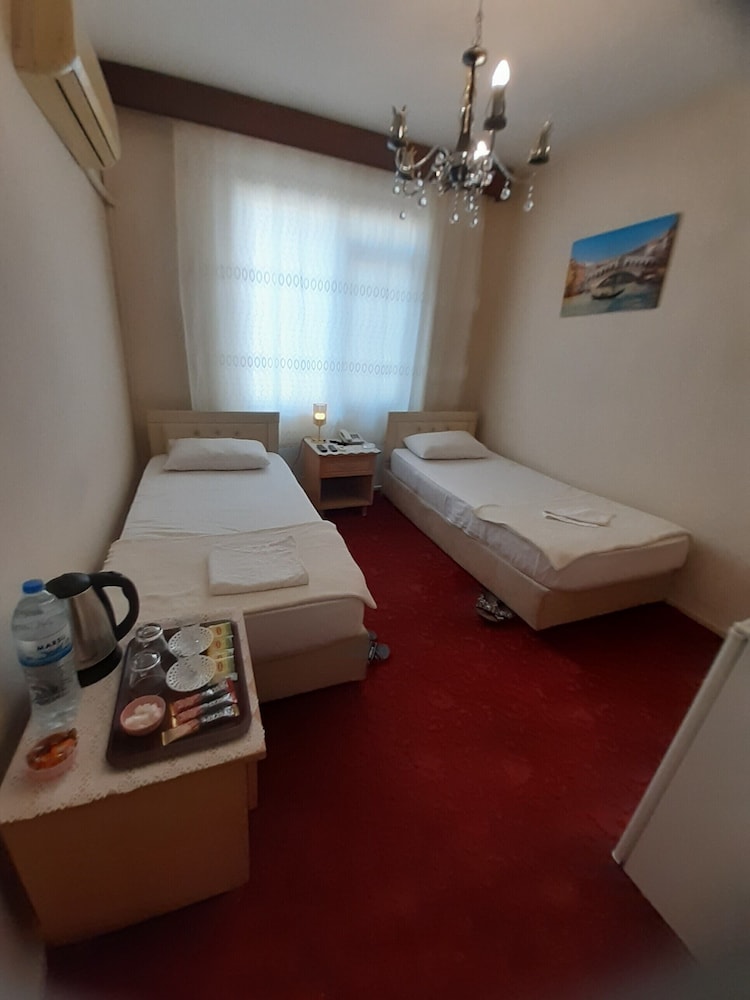 Classic Twin Room photo 3