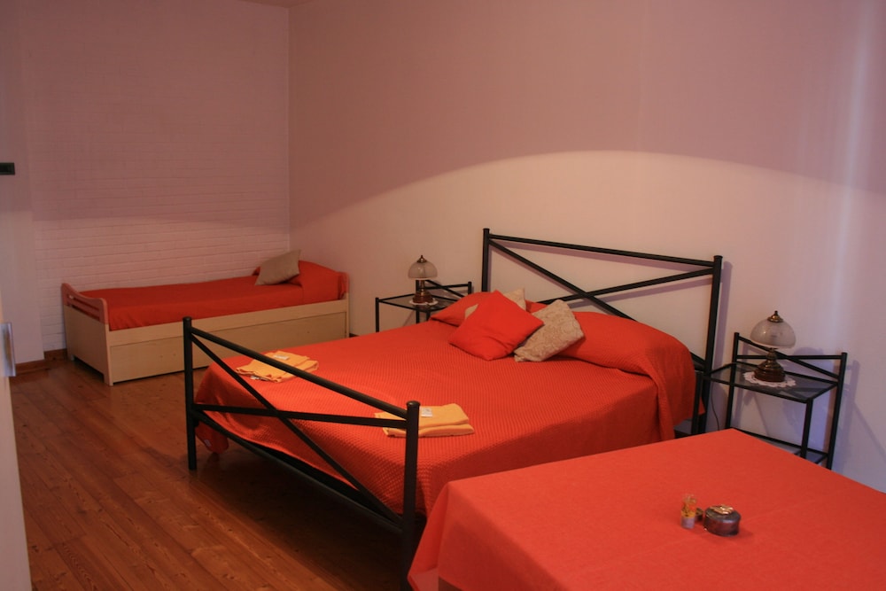 Basic Triple Room, Private Bathroom