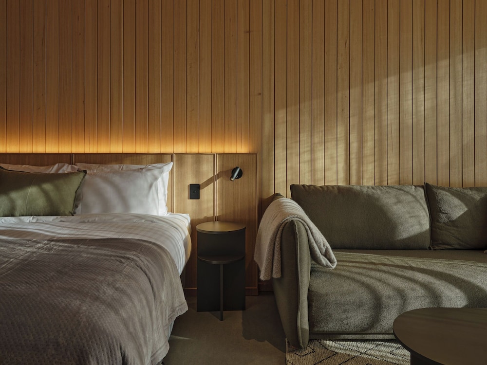 Gordon King Suite