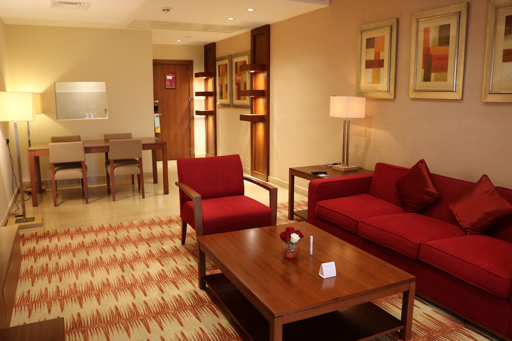 Suite, 1 Bedroom, Balcony - Photo 15