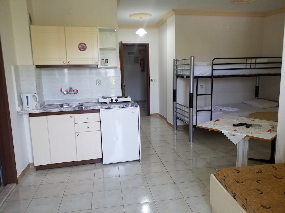 Apartment, Multiple Beds