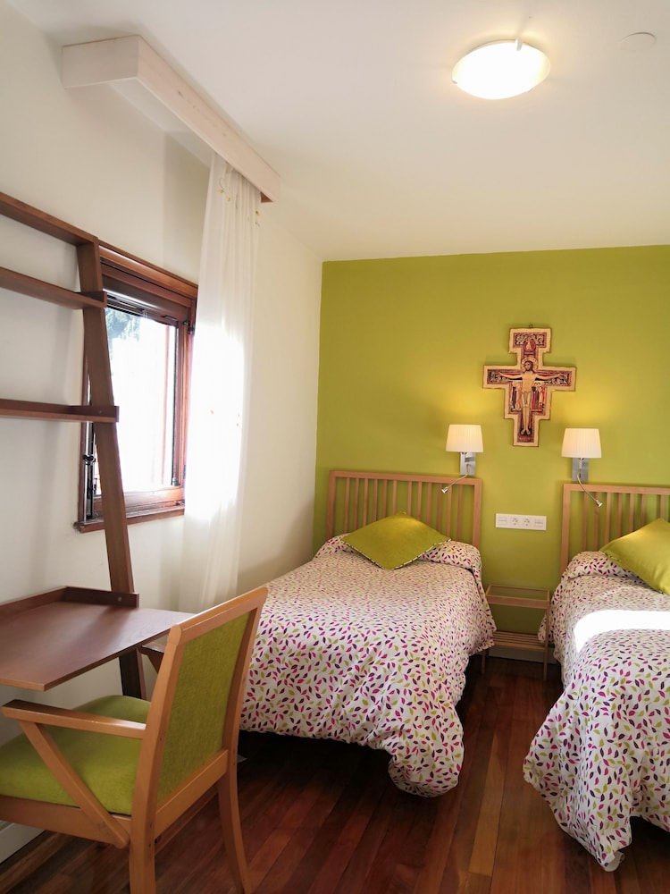 Habitación Doble, con Vista al Jardín (Cenáculo)