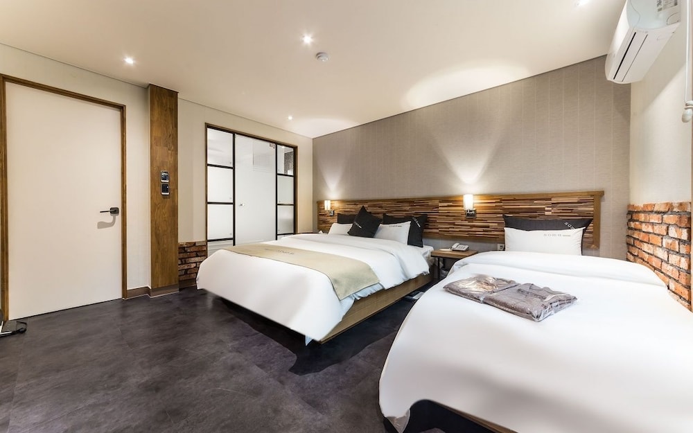 Deluxe Twin Room photo 2