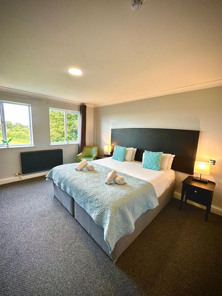 Standard Room, 1 King Bed