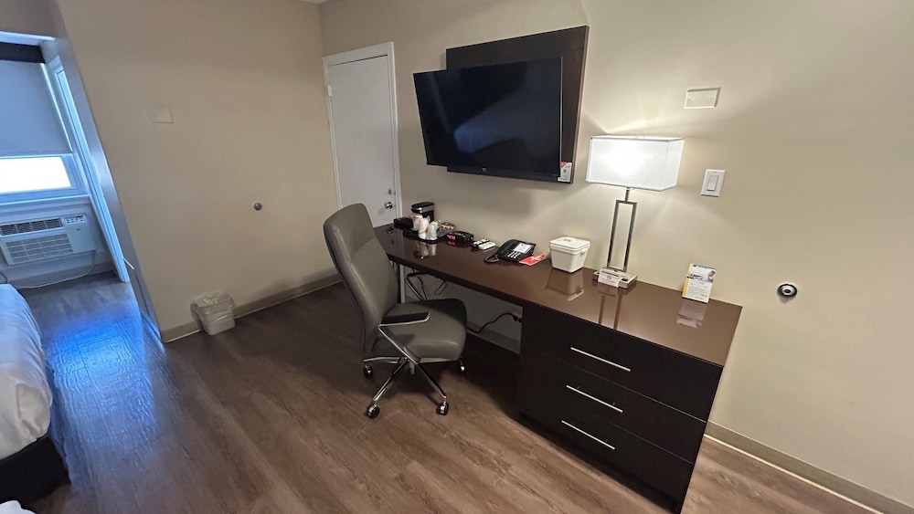 Room, 2 Double Beds, Non Smoking (Upgrade) photo 2