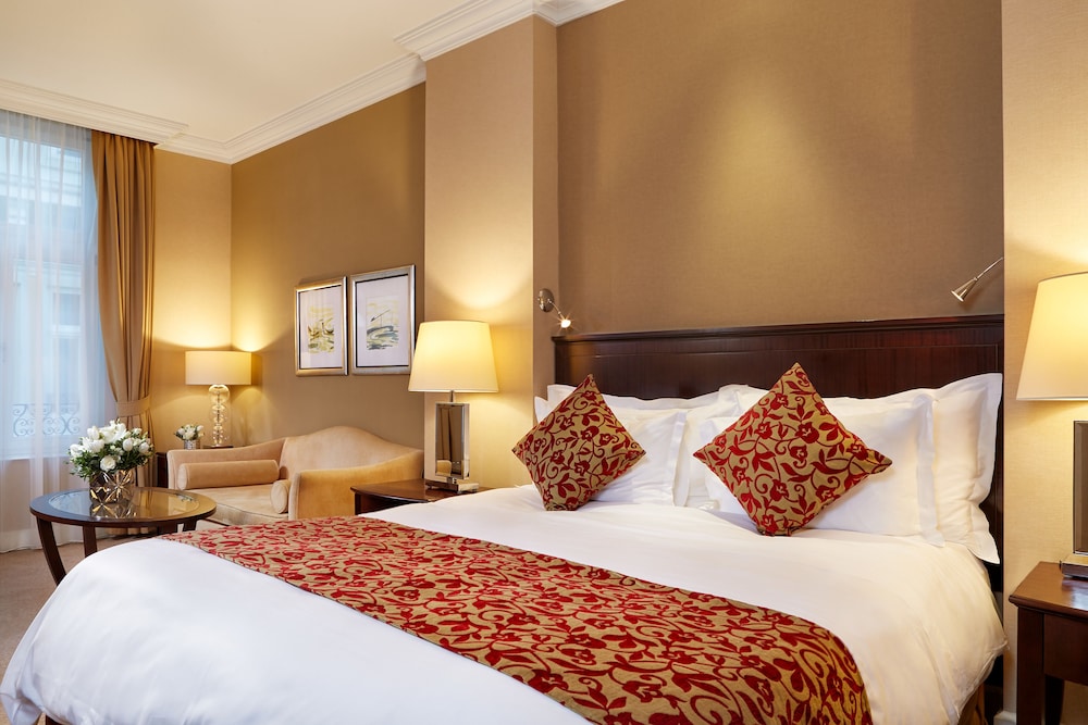 Deluxe Room (with Spa Access)