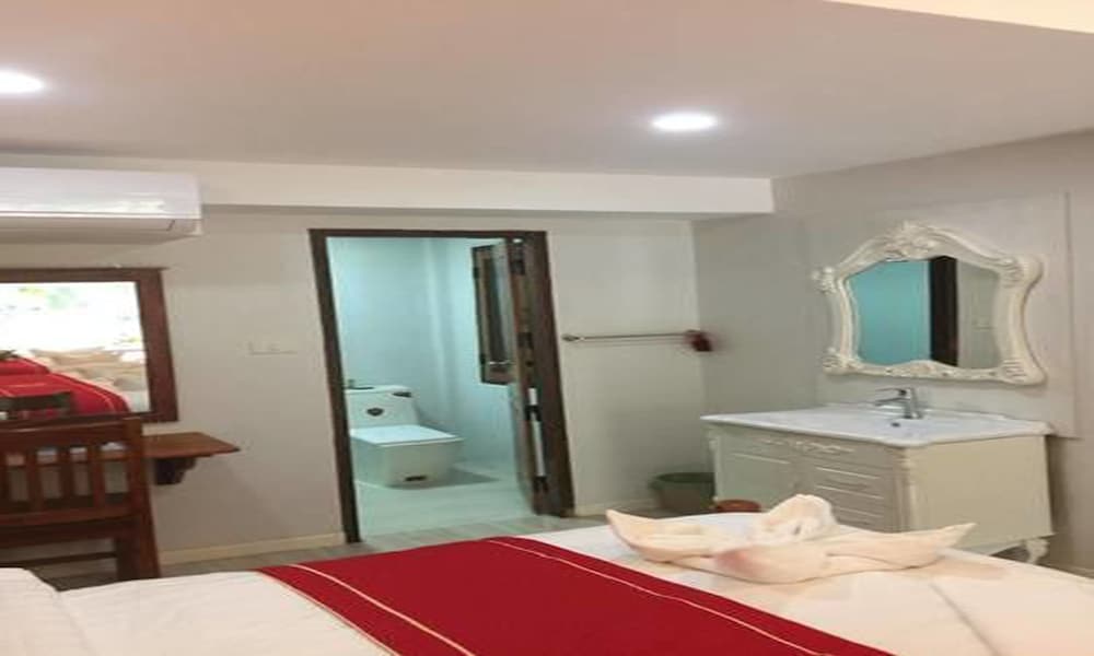 Superior Triple Room with Terrace River View photo 1