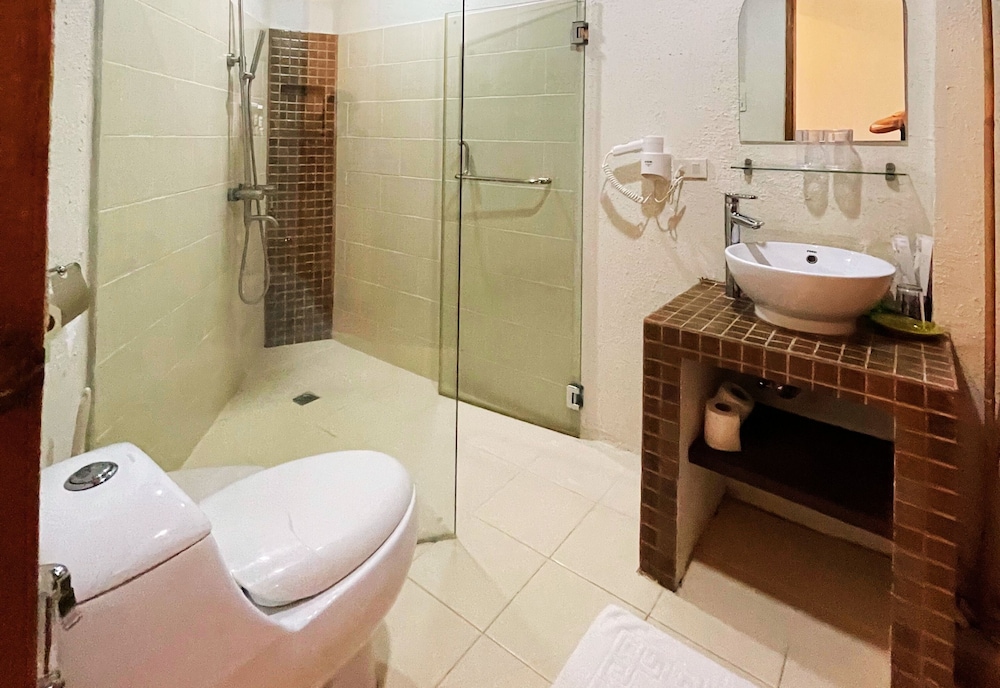 Honeymoon Suite photo 2