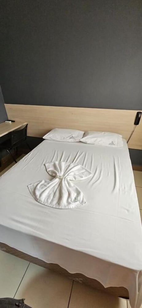 Standard Twin Room photo 3