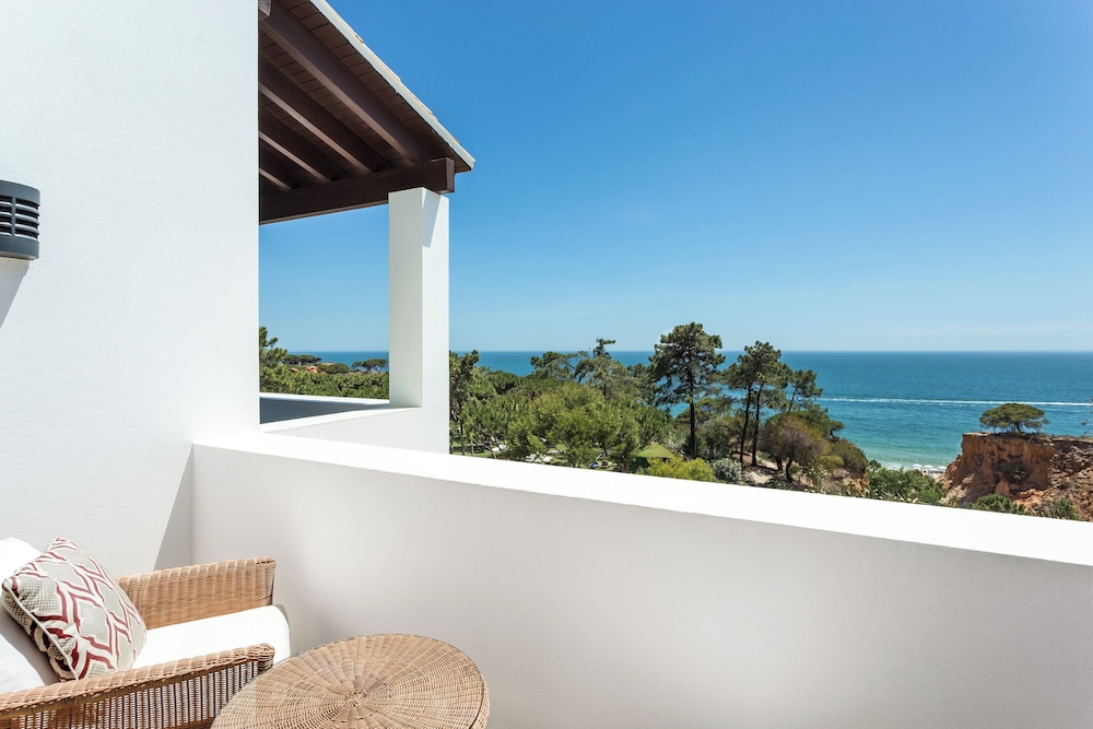 Suite, 1 Queen Bed, Ocean View (Balcony) - Photo 4