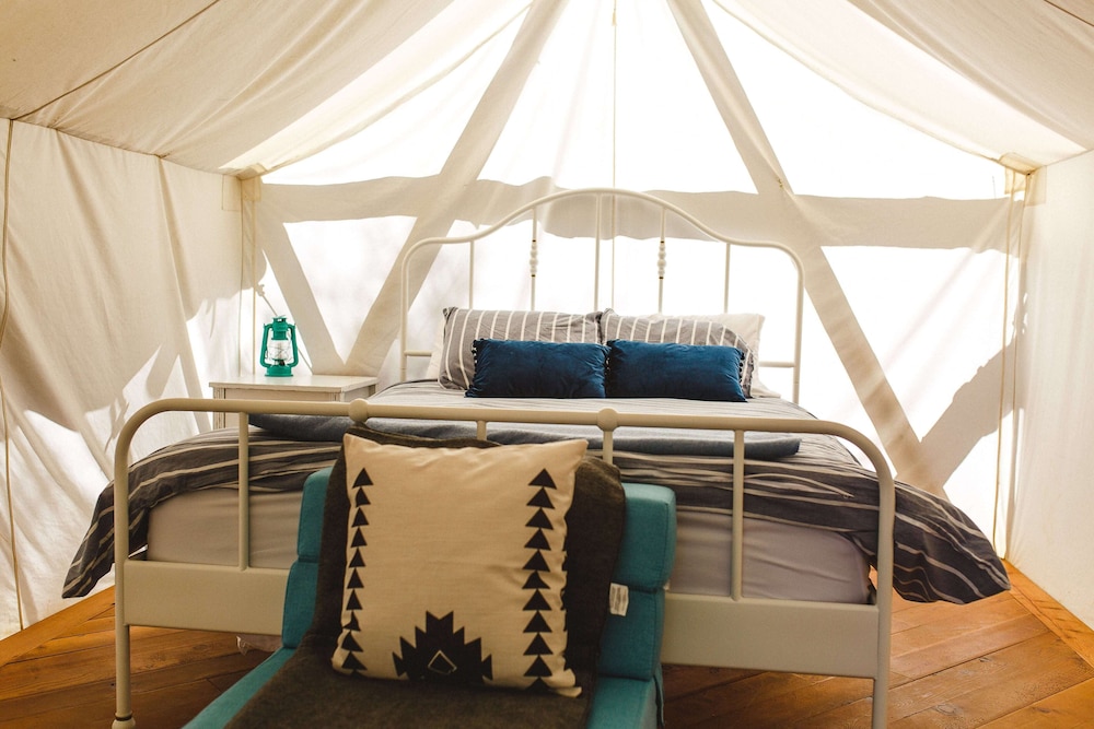 Prospector Glamping photo 3