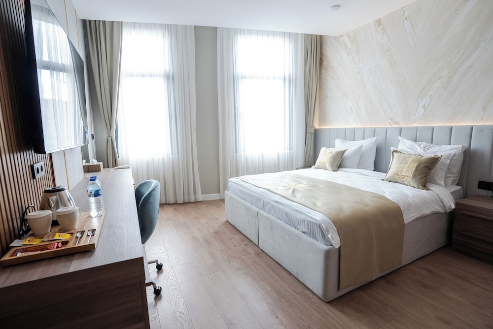 Superior Double Room, Non Smoking, City View photo 2